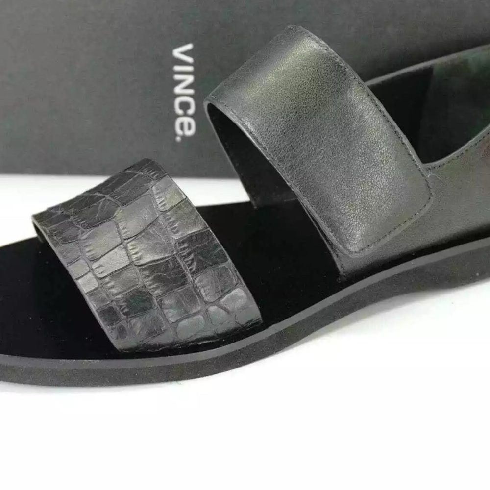 Vince Black Croc Leather Salina Flat‎ Wide Strappy Sandals Size 5.5 Classic